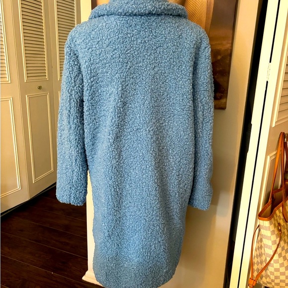 Coat - Picture 2 of 3